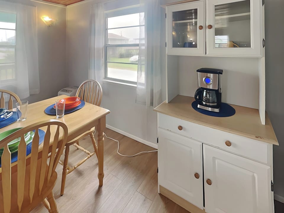Dining Table & Coffee Bar