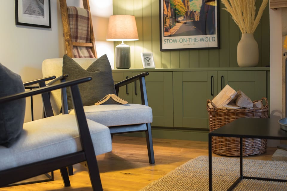 Devon House Cottage Sitting Room - StayCotswold