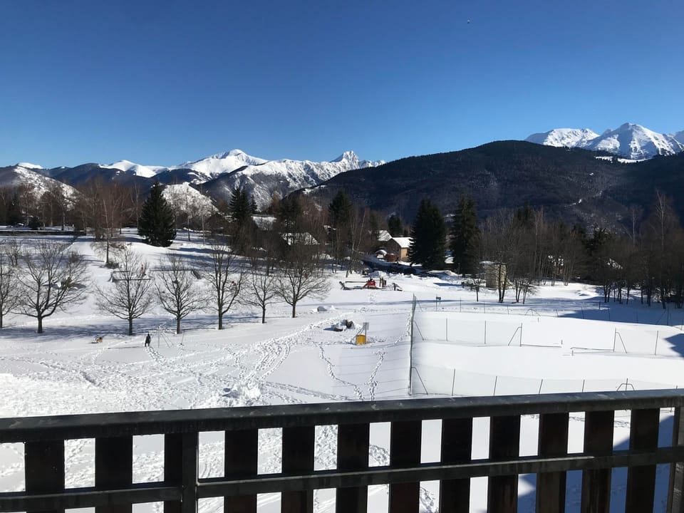 Snow and ski sports