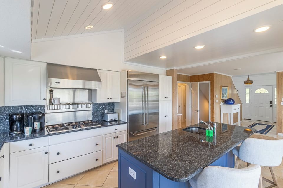 Mid Level Kitchen