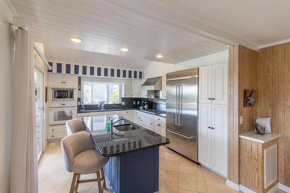 Mid Level Kitchen