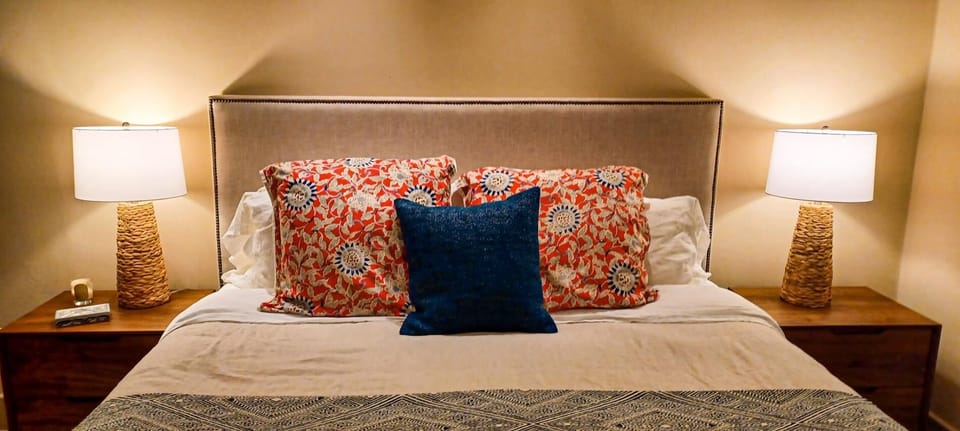 3 bedrooms, bed sheets