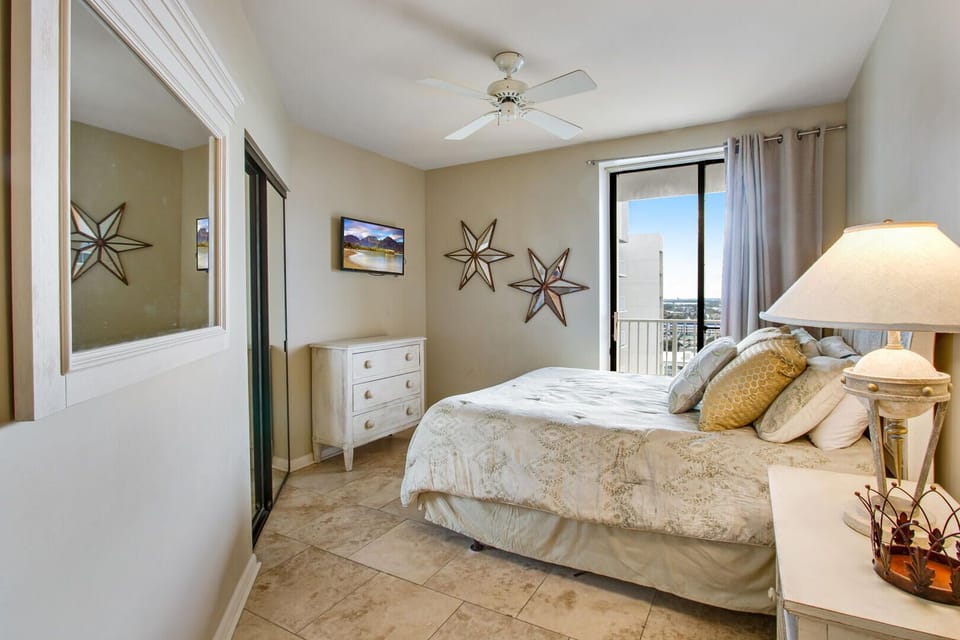 Guest bedroom 2