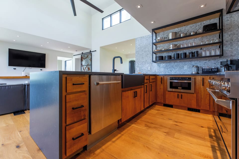 Kitchen on the 2nd level 