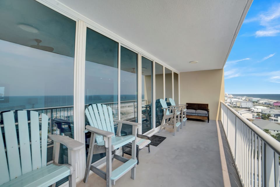 Private balcony seating