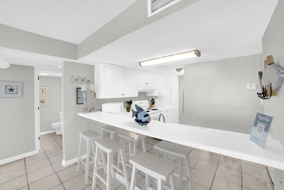 Kitchen bar seating
