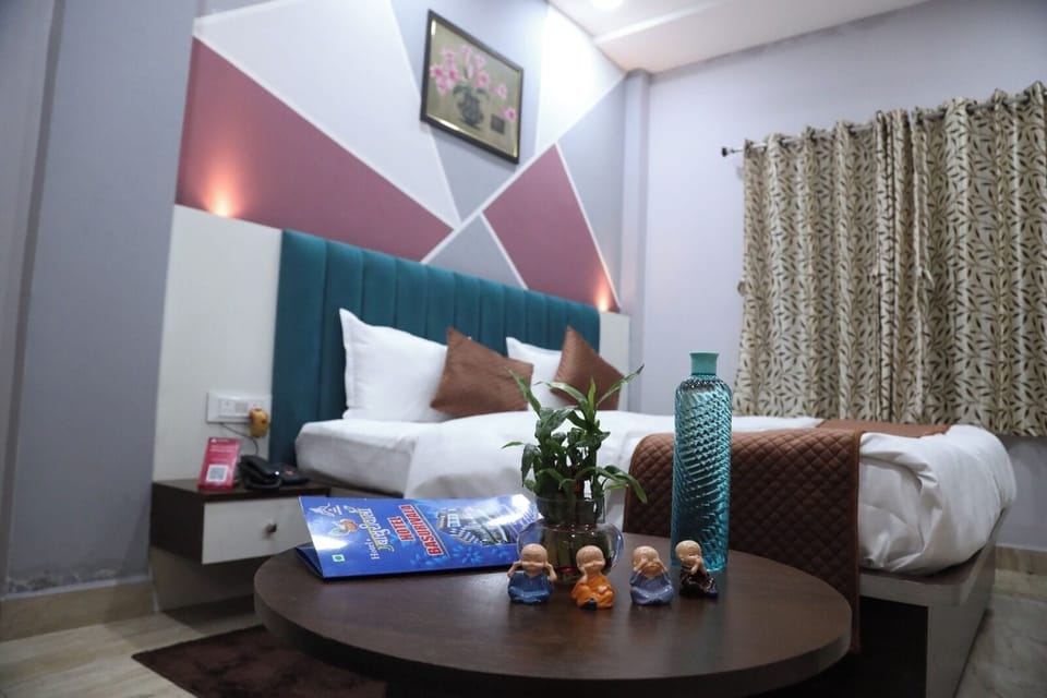 Deluxe Single Room, Balcony | Soundproofing, WiFi (free)