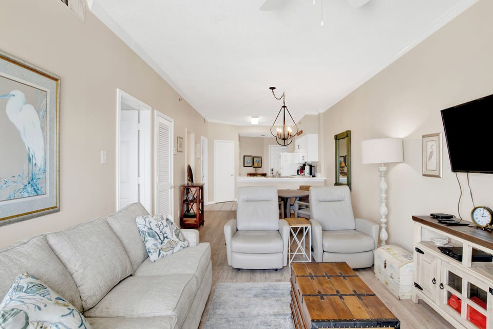Living room to kitchen view