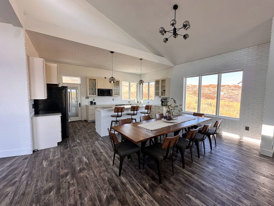 Kitchen/Dining room. 