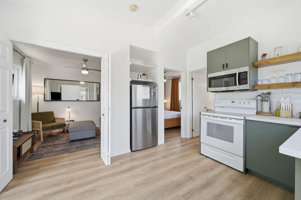 Full Cottage