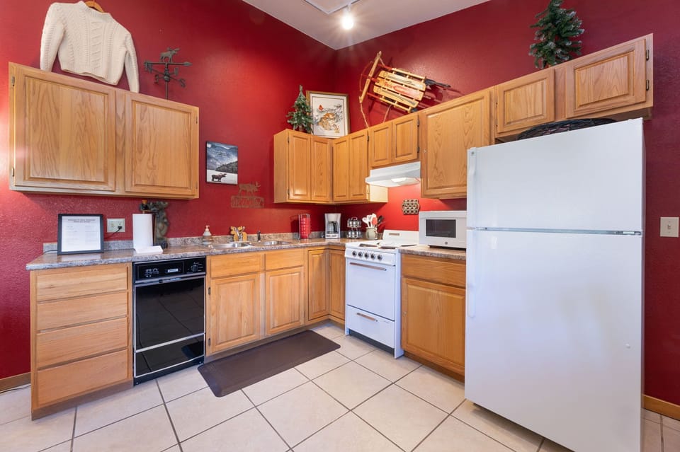 C4 Kitchen
