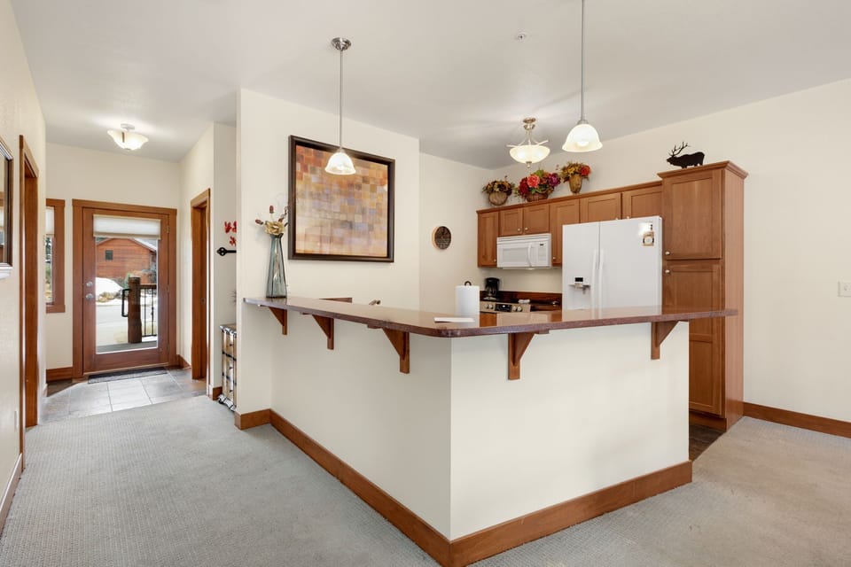 F3 Kitchen