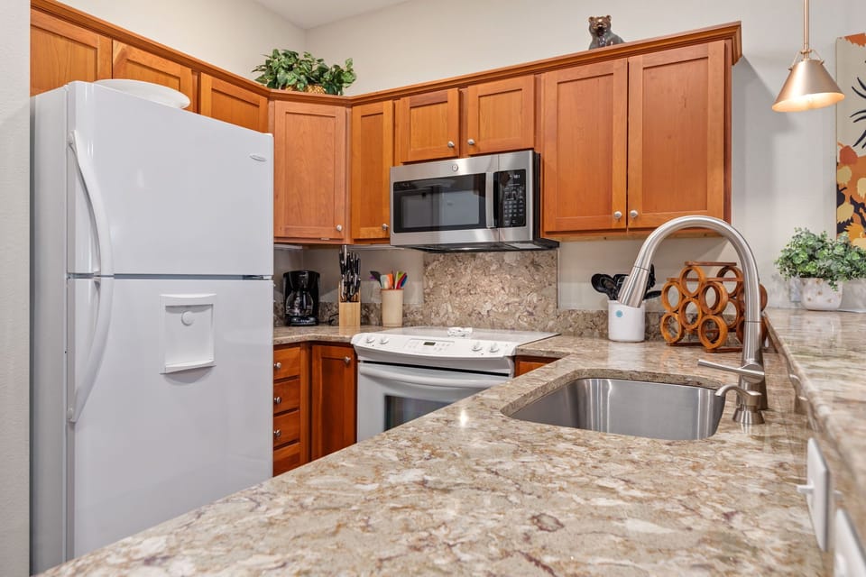 F7 Luxury Kitchen