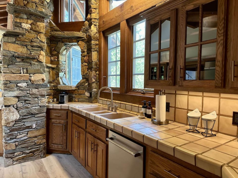 House | Private kitchen | Stovetop