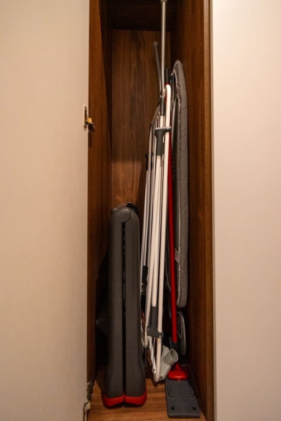 Cleaning Supplies | Book Now with RENTUJEMY.COM