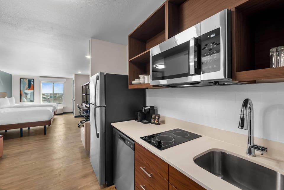 Suite, 1 King Bed, Accessible, Non Smoking | Desk, laptop workspace, blackout drapes, free WiFi