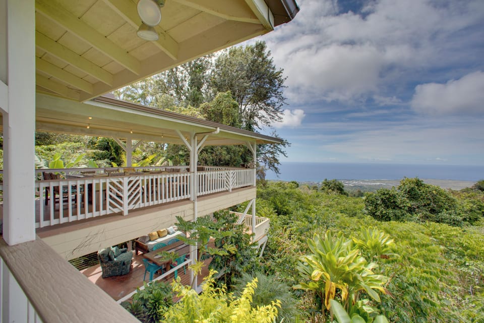 Lanai | Ocean Views | Fruit Picking On-Site | 8 Mi to Magic Sands Beach