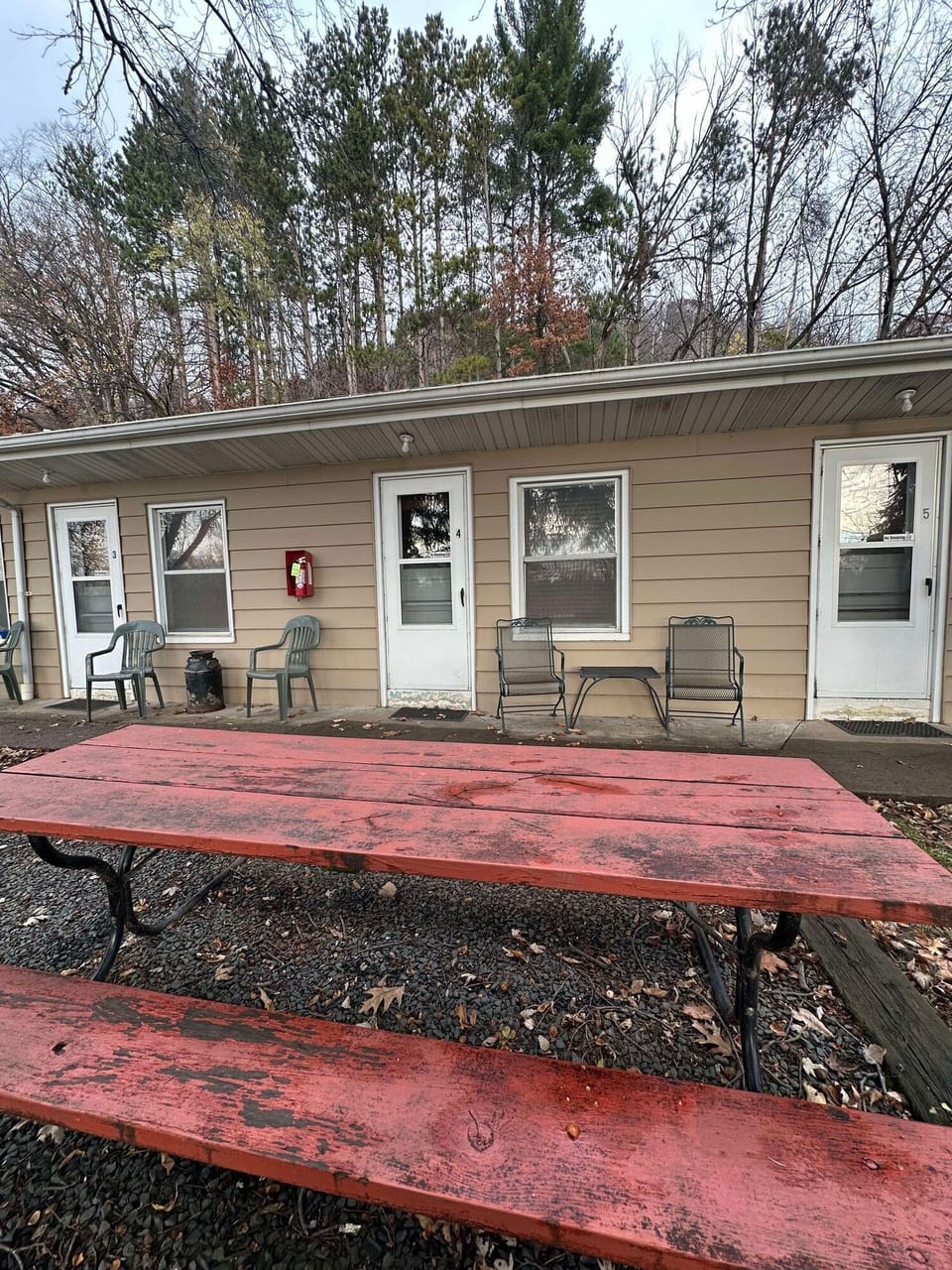 picnic table to sit at outside