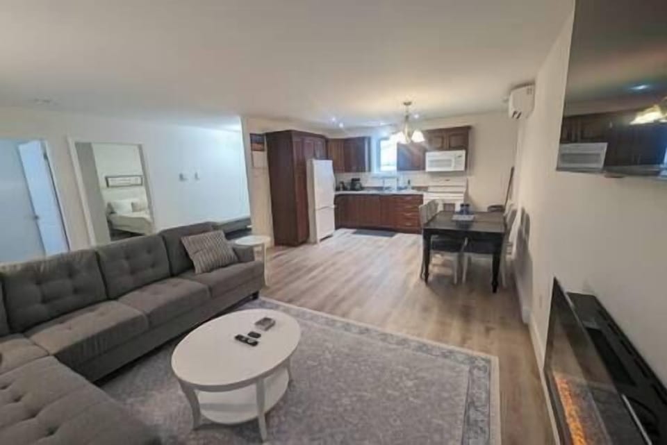 Living area & kitchen