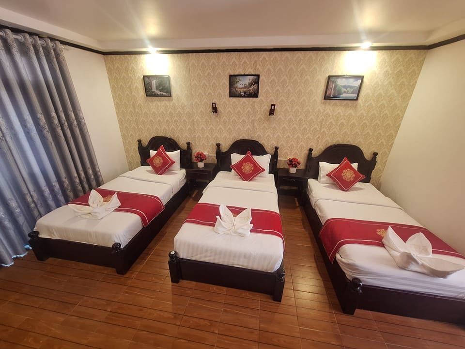 Superior Triple Room | Premium bedding, minibar, desk, laptop workspace