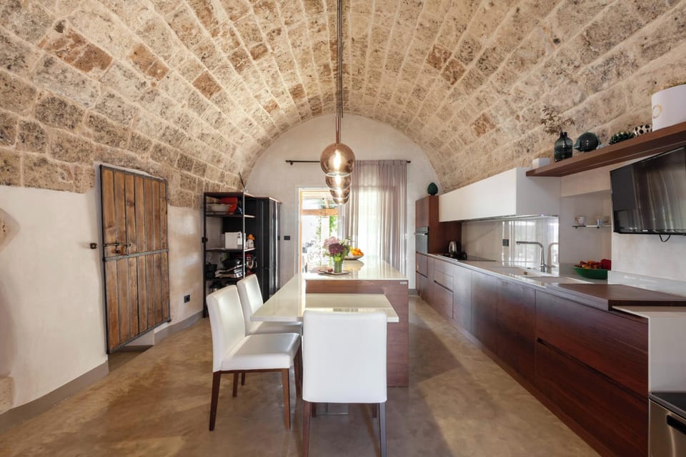 Kitchen and dining area