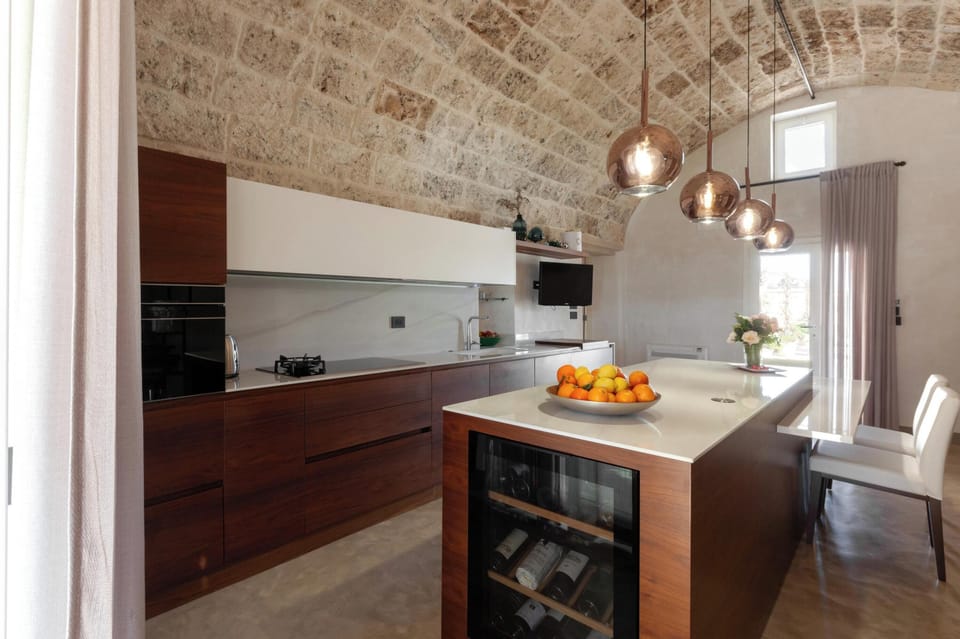 Kitchen and dining area