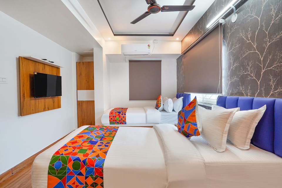 Egyptian cotton sheets, premium bedding, free WiFi, bed sheets