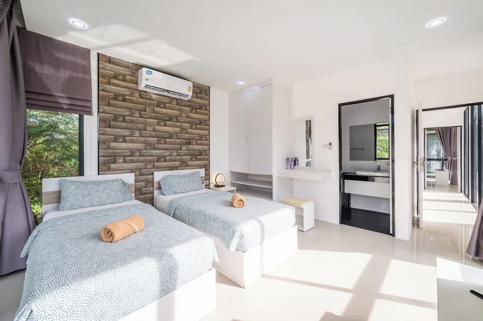 House, 3 Bedrooms, Private Pool, Park View | 3 bedrooms, blackout drapes, WiFi (free), bed sheets