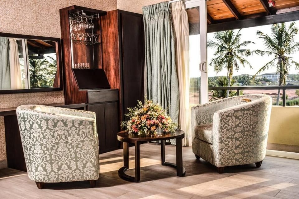 Deluxe Villa, Courtyard View | 2 bedrooms, iron/ironing board, free WiFi