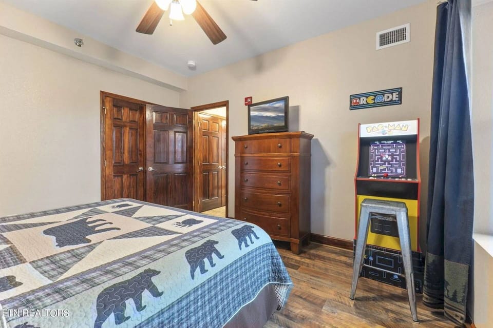 The guest room also has a large closet for even more storage.