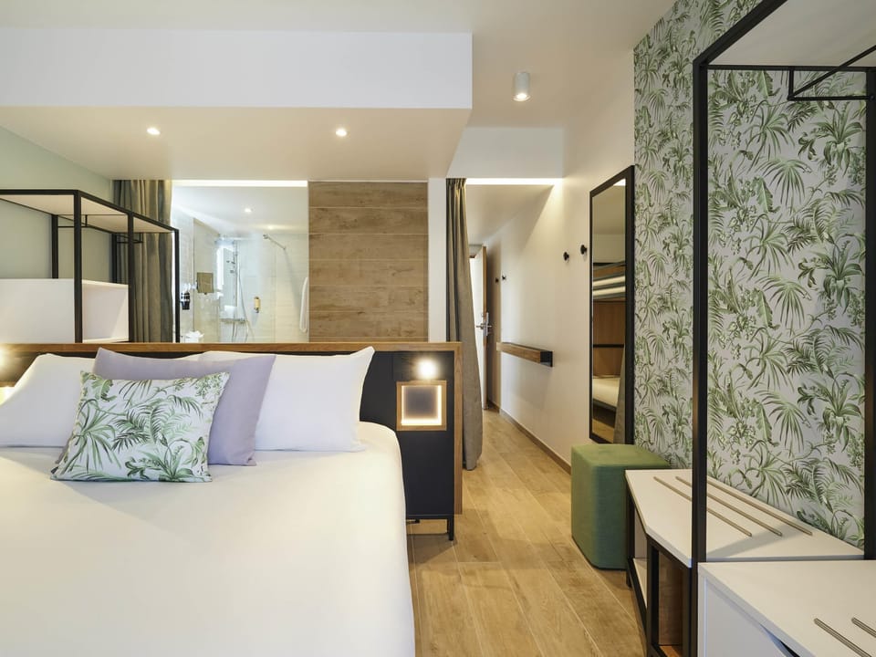 Classic Room, Multiple Beds, Balcony | Hypo-allergenic bedding, in-room safe, desk, blackout drapes