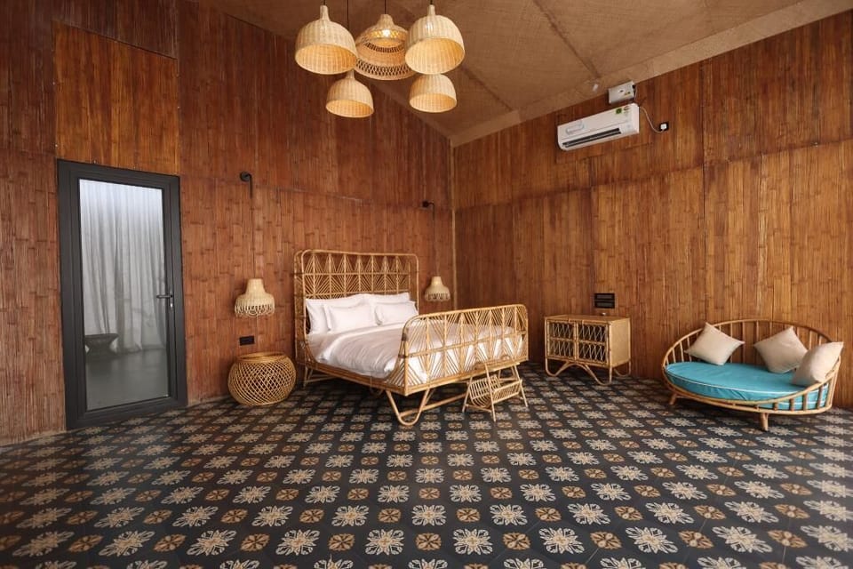 Luxury Double Room, Beach View | Soundproofing, free WiFi