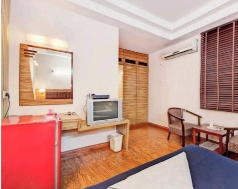 Deluxe Double Room, City View | Down comforters, free WiFi, bed sheets