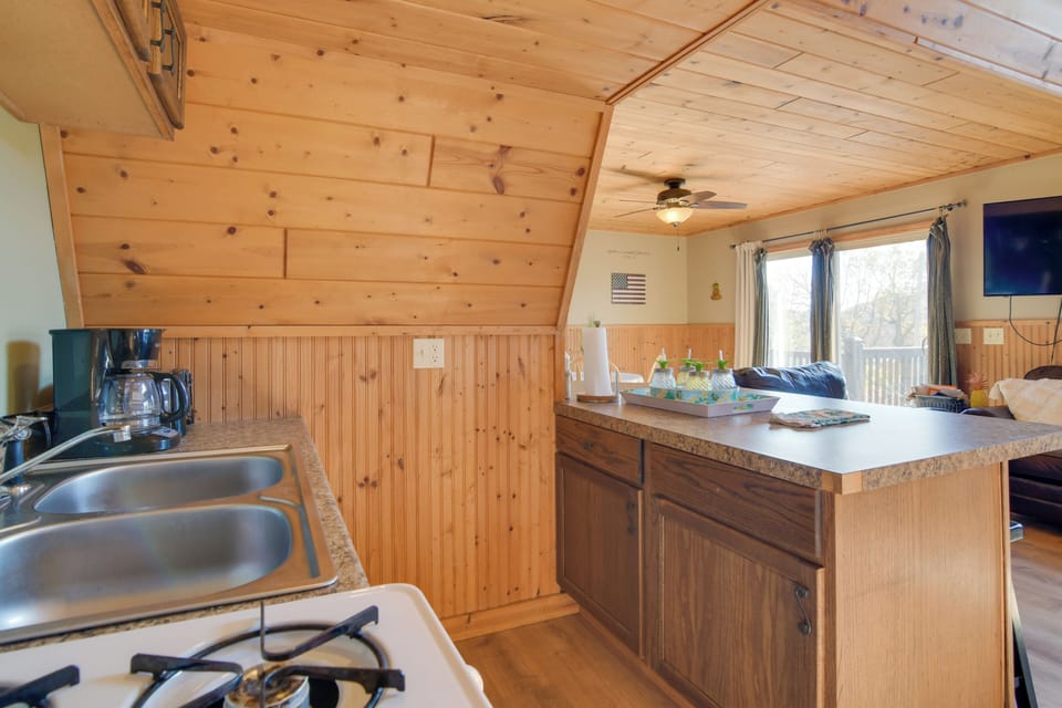 House (2 Bedrooms) | Interior