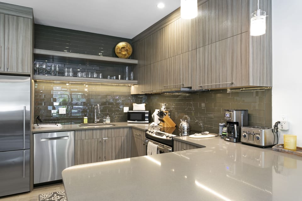 Condo, 1 Bedroom | Private kitchen | Coffee/tea maker, fridge, oven, toaster