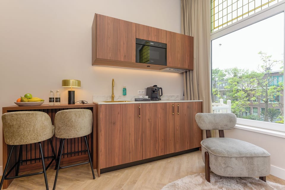 Private kitchenette