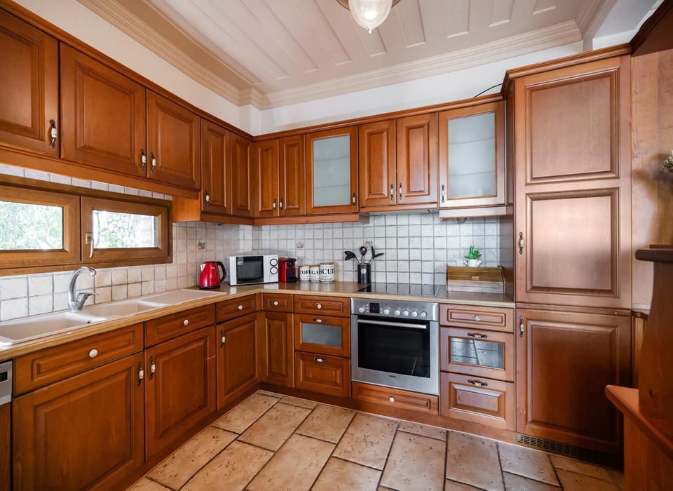 Equipped kitchen