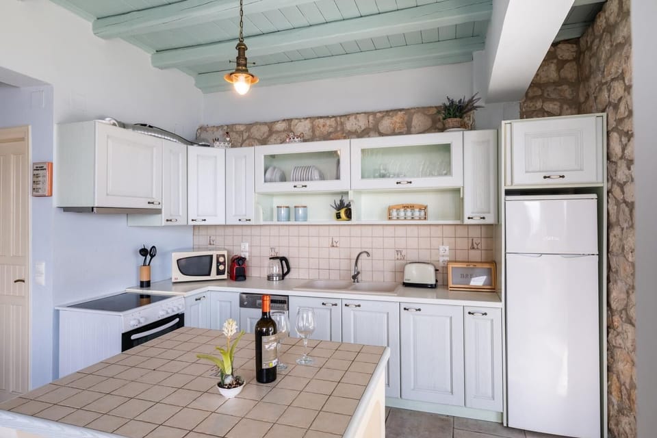 Equipped kitchen