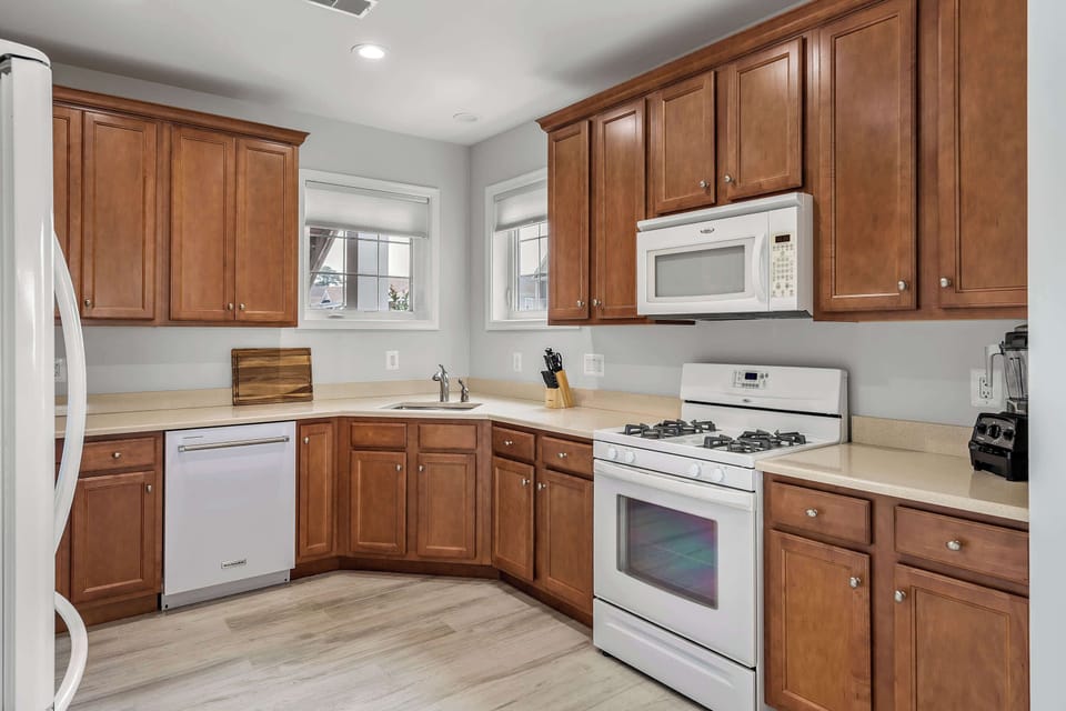 Fully equipped kitchen