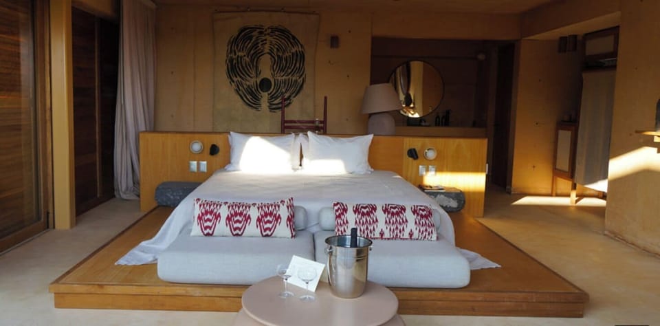 Senior Studio Suite, Private Pool | Champagne service