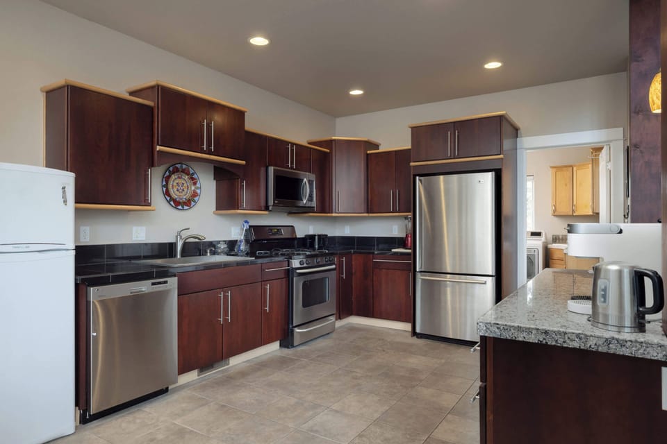 Unleash your culinary creativity in the fully equipped kitchen