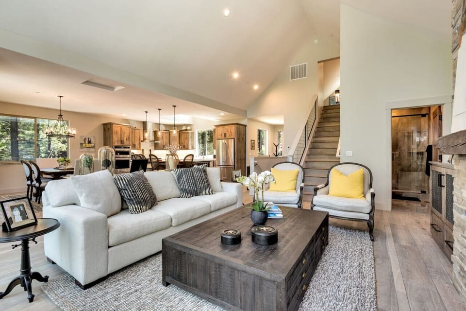 Upstairs main living room