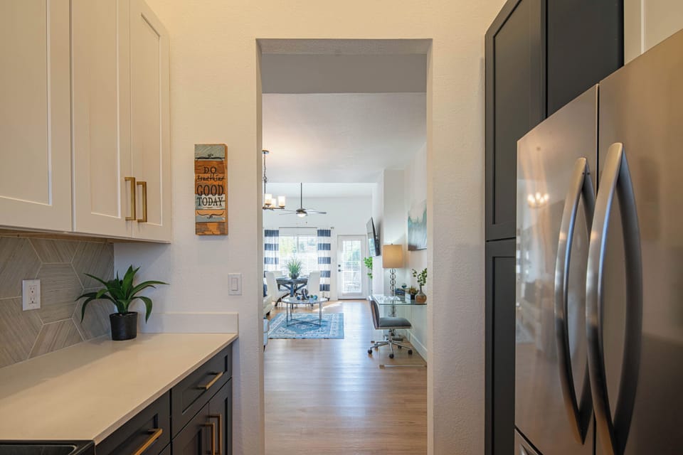A bright and modern kitchen.