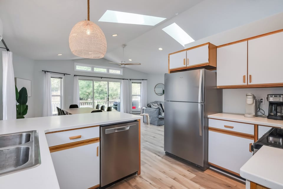 576 Lighthouse 184