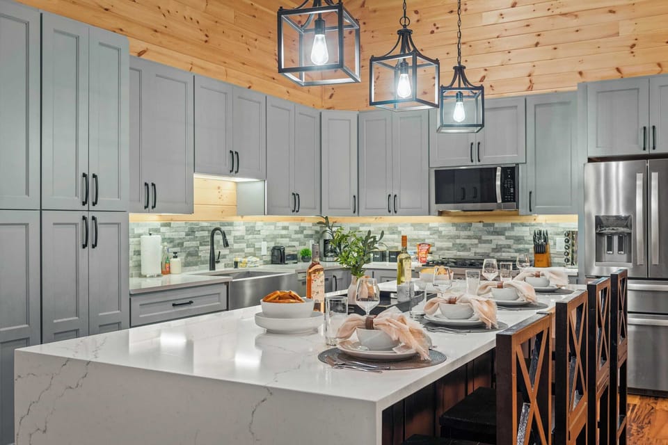 House (5 Bedrooms) | Interior