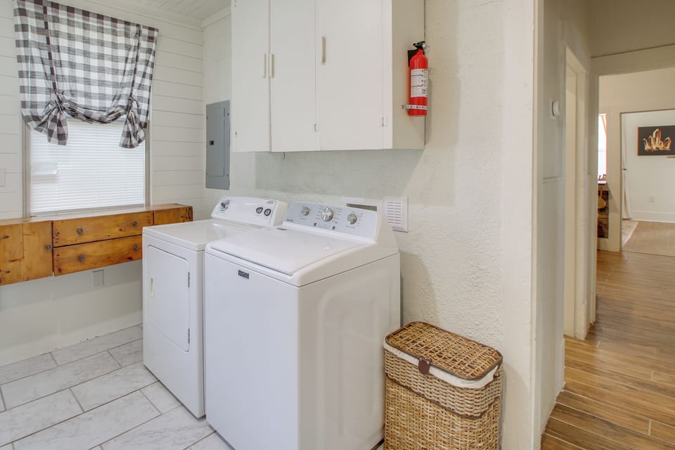 Washer & Dryer