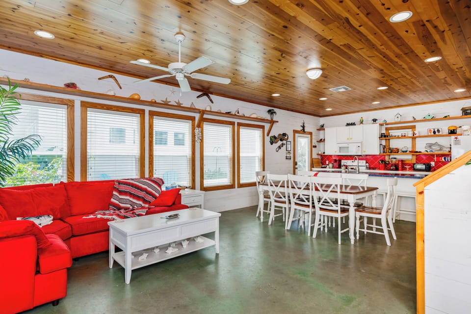 The island decor will put you in a vacation frame of mind.