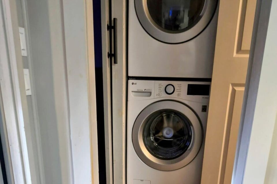 Tranquil lakeside retreat laundry