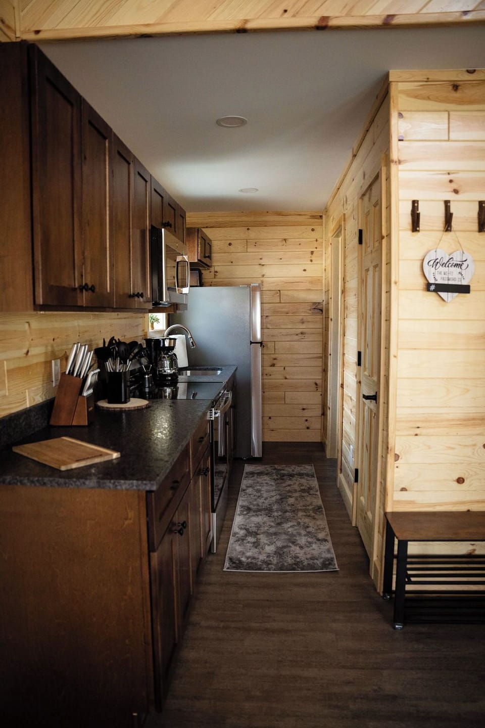 Full kitchen with brand new appliances