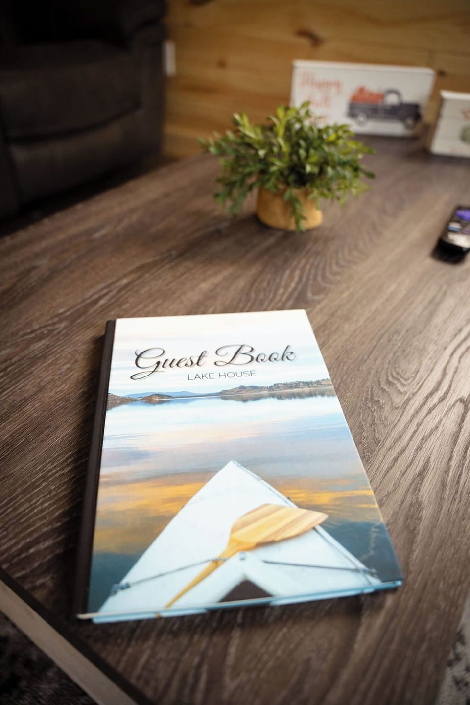 Please feel welcome to read other guests' notes, or leave your own during your stay.